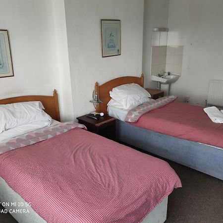 Sussex Lodge Guest House Slough Dış mekan fotoğraf