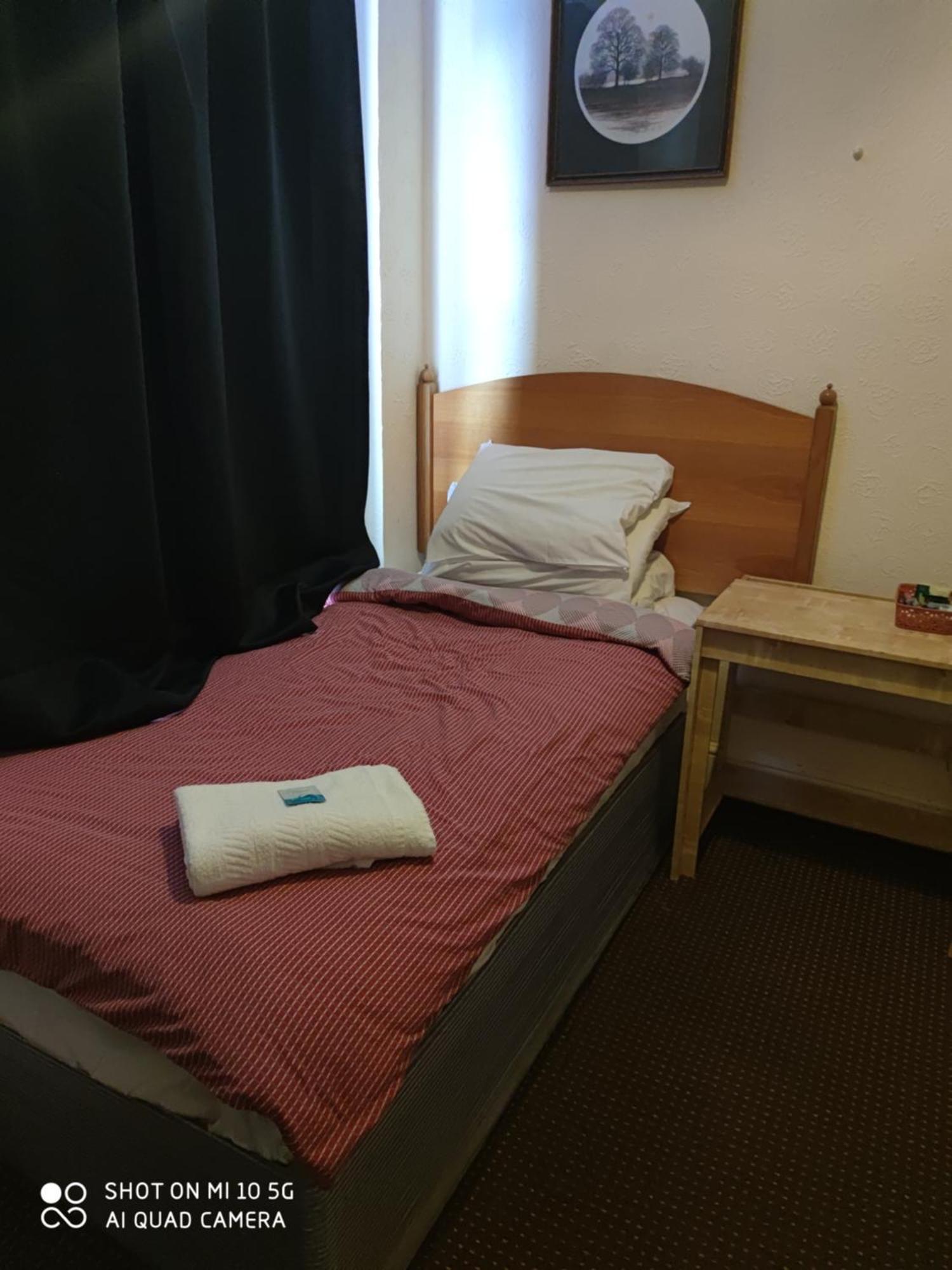 Sussex Lodge Guest House Slough Dış mekan fotoğraf